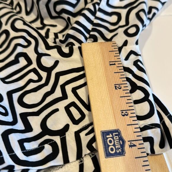 RSQ Keith Haring Figures Men’s Shorts - Picture 6 of 8